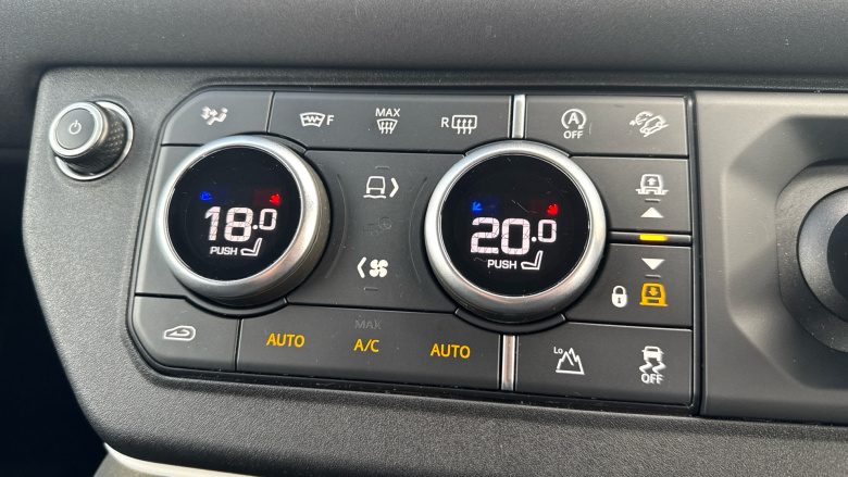 Land Rover Defender 2.0 D200 110 5dr Auto Diesel Estate